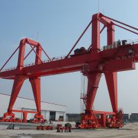 江陰雙梁吊鉤門(mén)式起重機(jī)