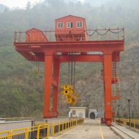 佛山起重機(jī)水電站門式起重機(jī)