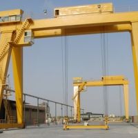 重慶起重機(jī)-門式起重機(jī)廠家