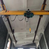 四川成都起重機(jī)懸臂吊 成都行車廠家、四川新盛華起重機(jī)有限公司