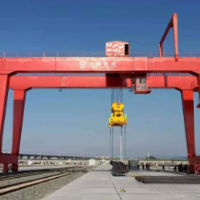 天津門(mén)式起重機(jī)維修保養(yǎng)